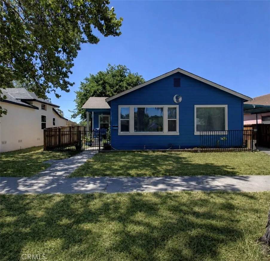 636 25th - Photo 1