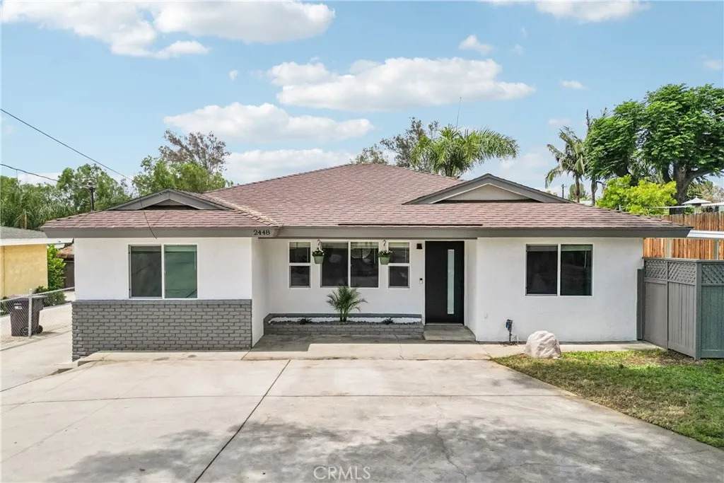 2448 Corona - Photo 1