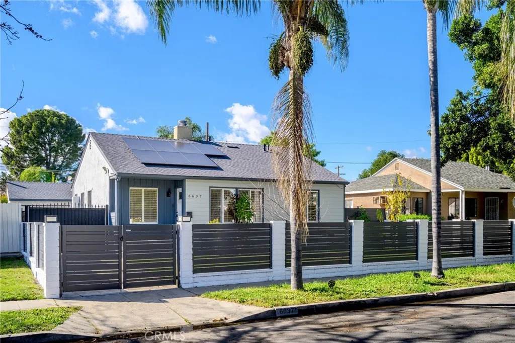 6637 Capps - Photo 1