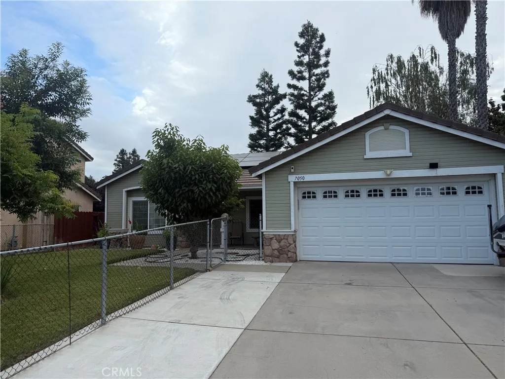 7050 Prestwick - Photo 1
