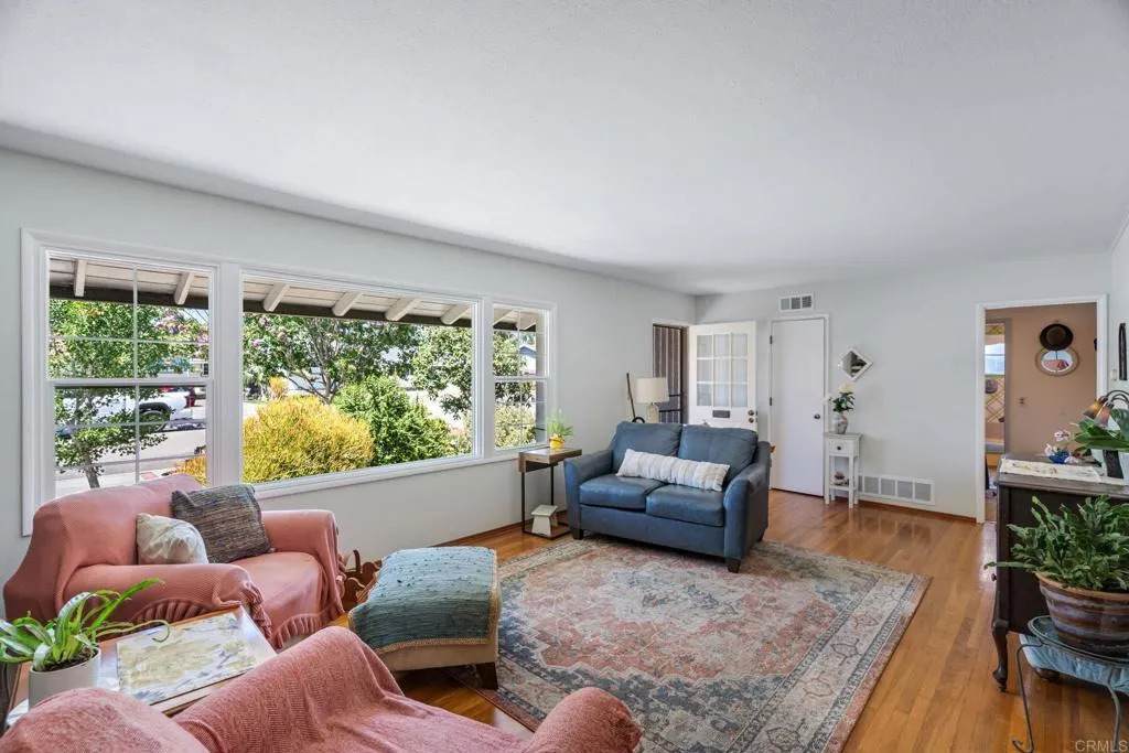 182 El Capitan Dr - Photo 1