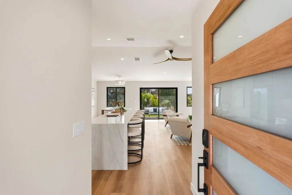 https://bt-photos.global.ssl.fastly.net/sandiego/orig_boomver_1_306762262-1.jpg