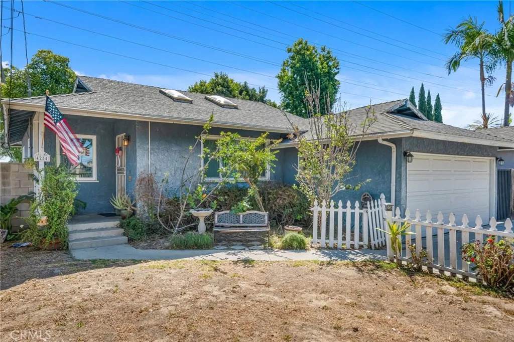 4254 Stevely - Photo 1
