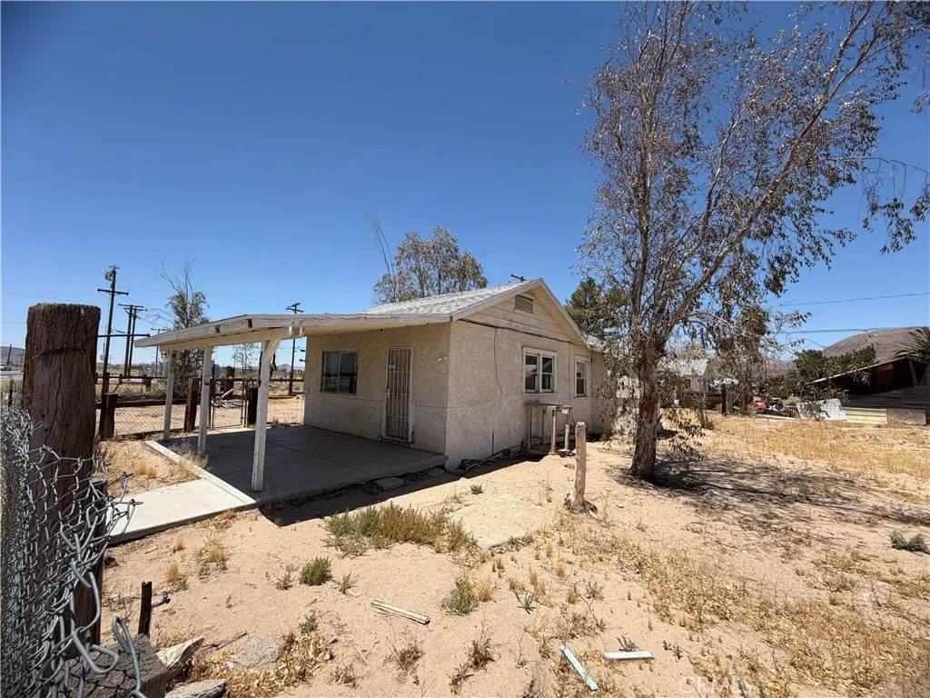 567 Yermo - Photo 1