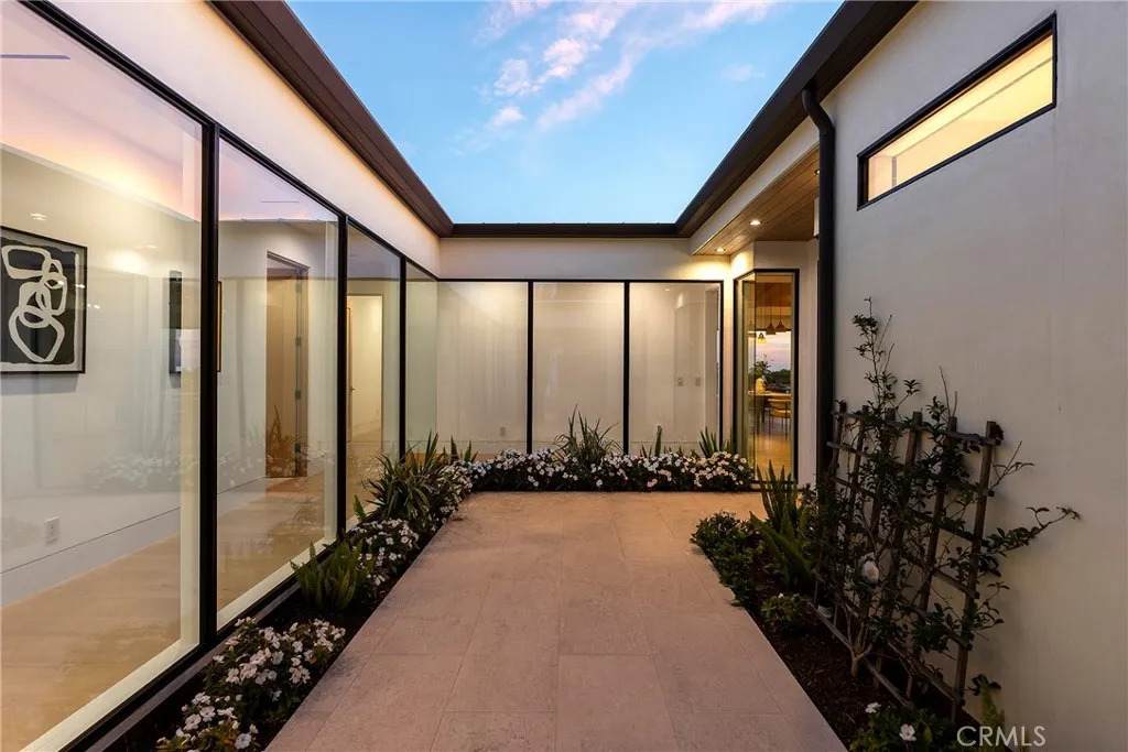 https://bt-photos.global.ssl.fastly.net/sandiego/orig_boomver_1_306762375-1.jpg