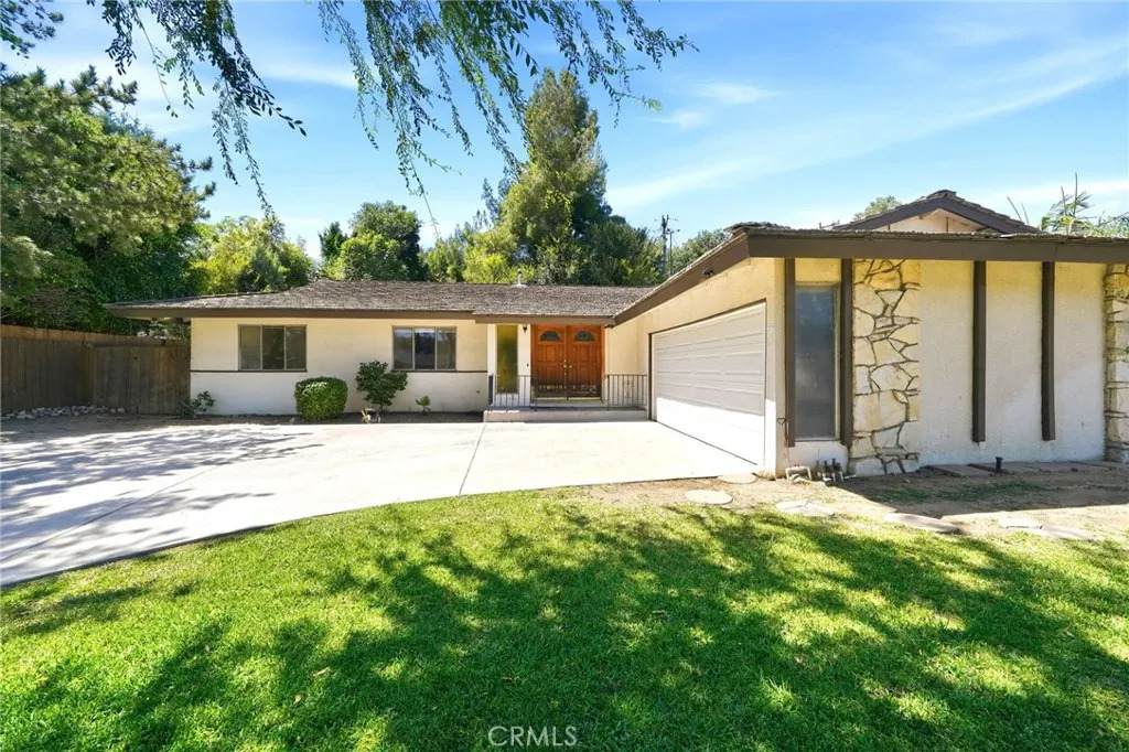 19913 Rambling Road - Photo 1