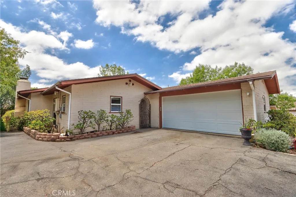 1645 Hannalei - Photo 1