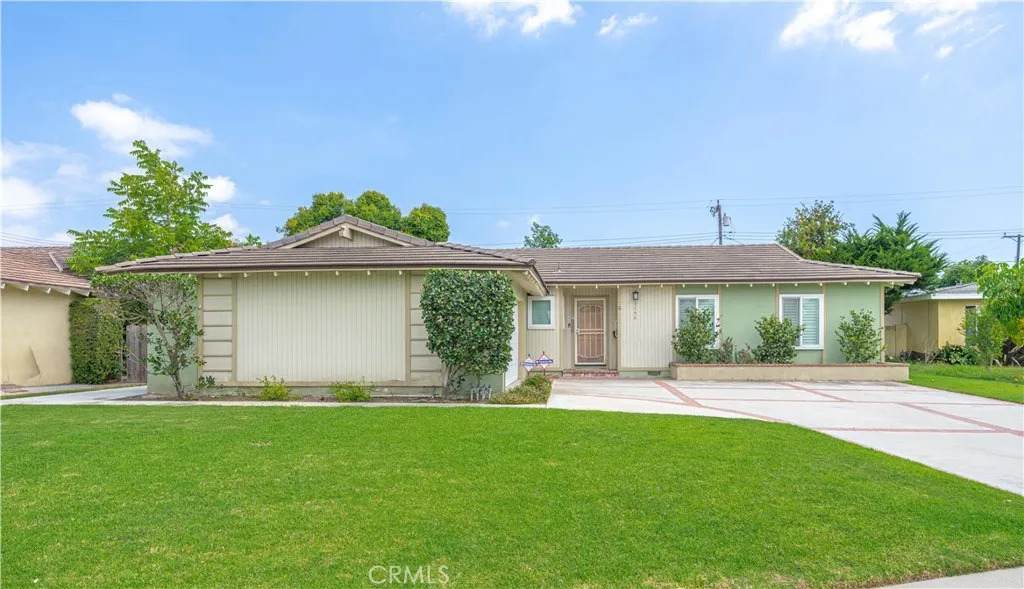 3156 Teranimar - Photo 1