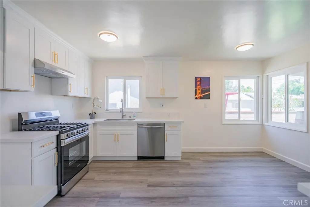 537 F Street - Photo 1
