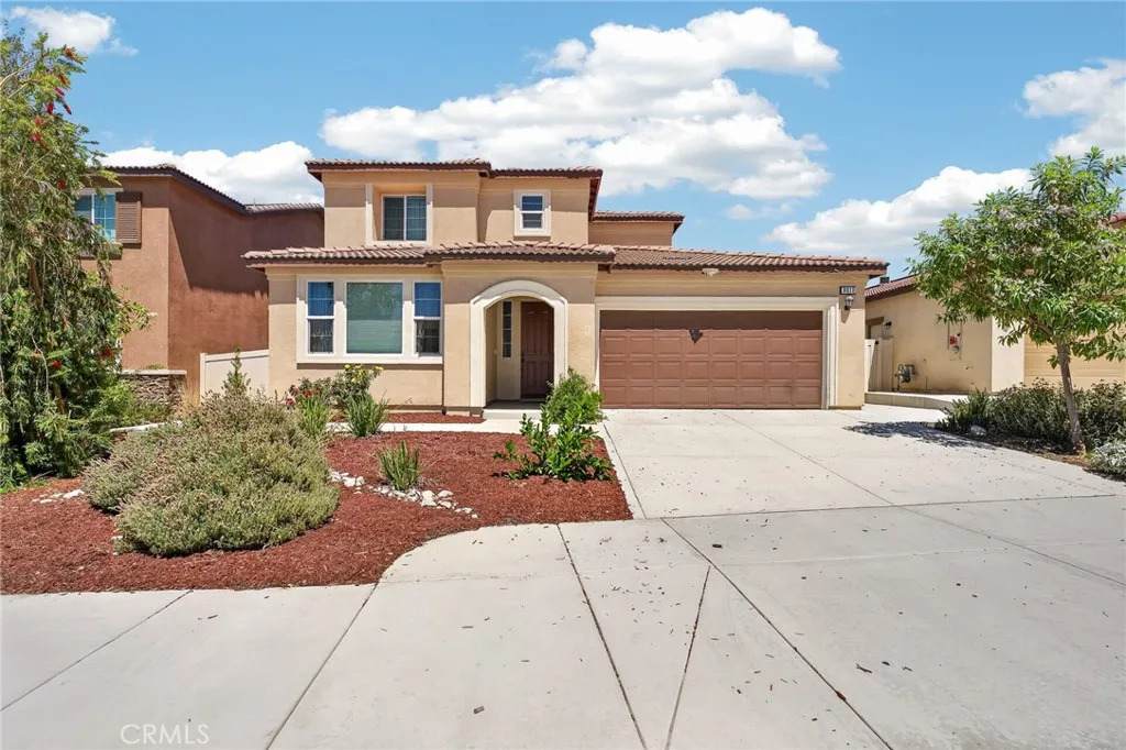 8010 Sorrento - Photo 1
