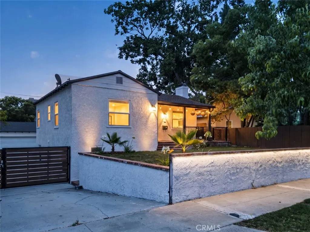 210 Naomi Street - Photo 1