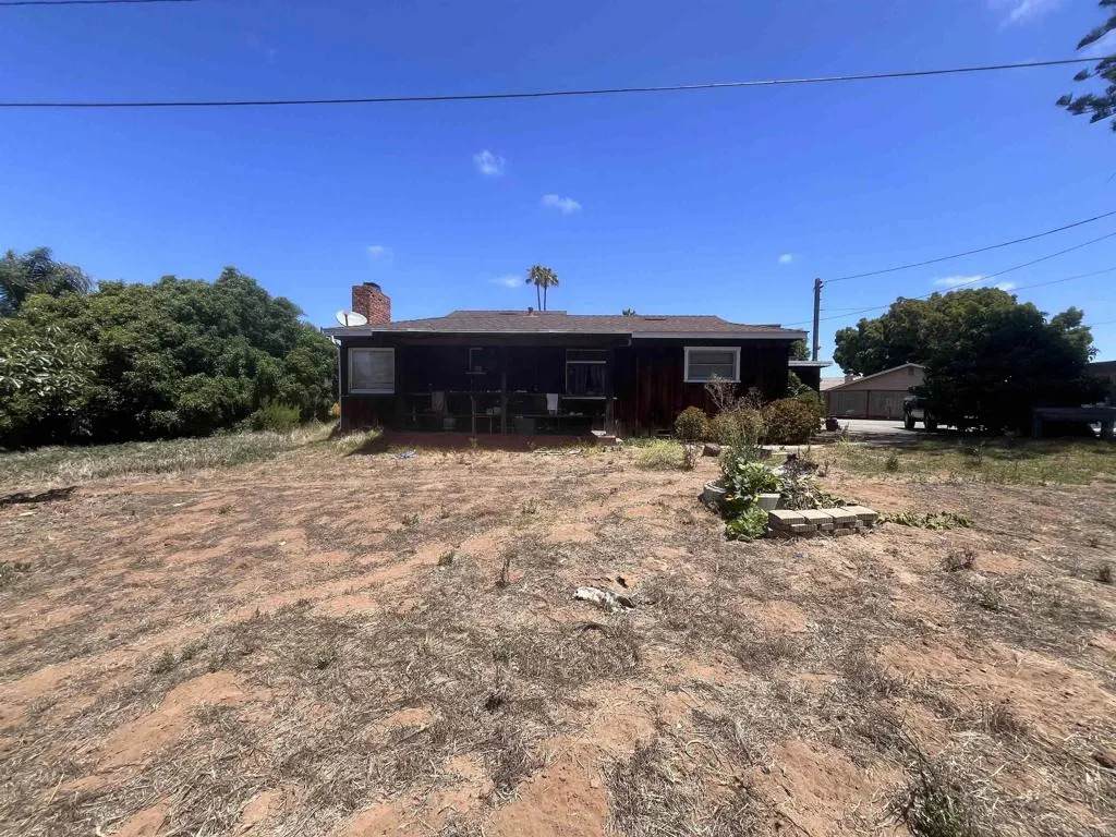 1501 Laurel Road - Photo 1