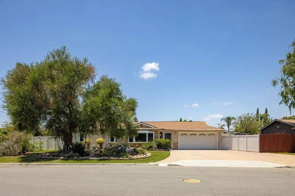 13108 Standish Drive - Photo 1