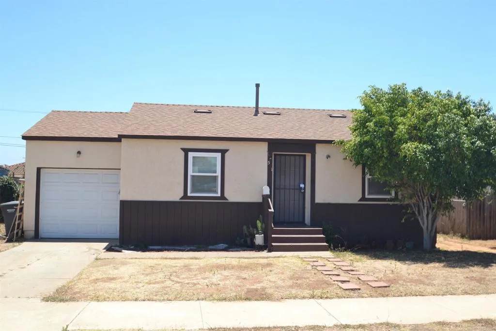 521 Dahlia Ave - Photo 1
