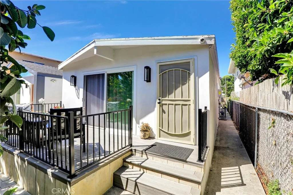 5315 Inglewood Blvd - Photo 1