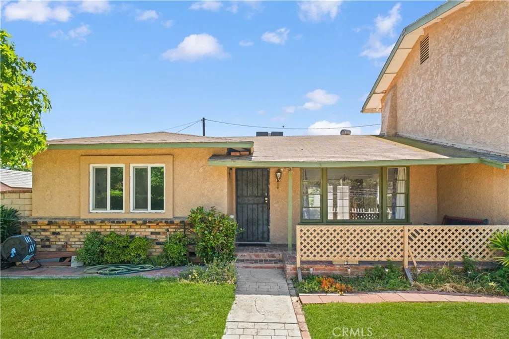1206 Bannon Avenue - Photo 1