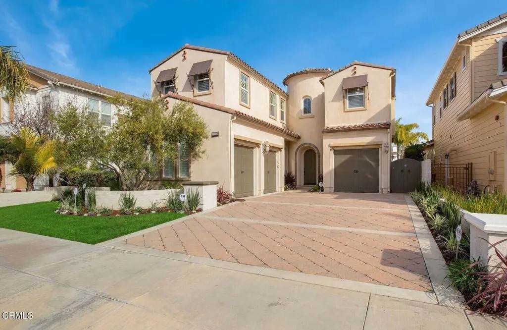1734 Aleutian Way - Photo 1