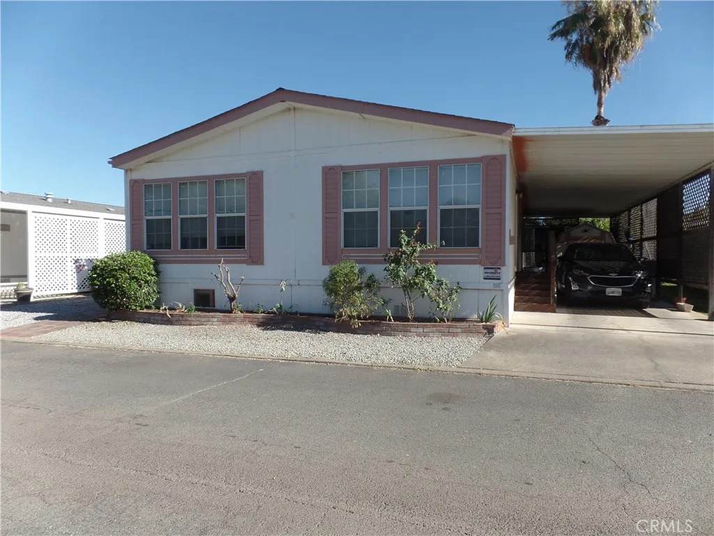 5813 Pacific Heights - Photo 1