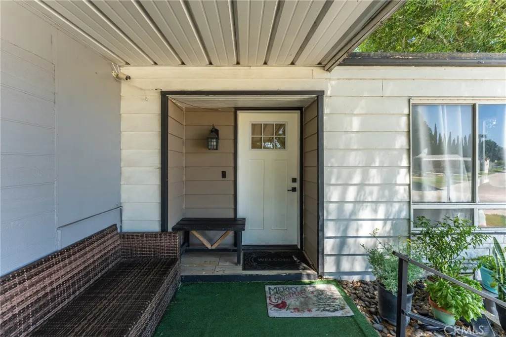 5800 Hamner - Photo 1