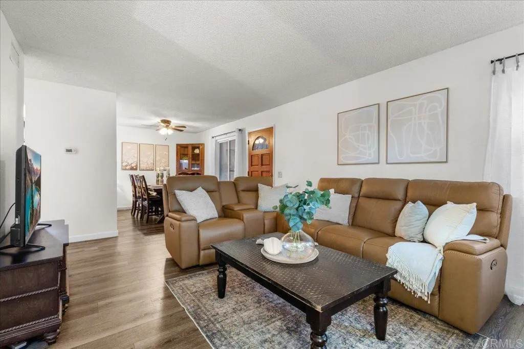 1941 Wellington Lane - Photo 1