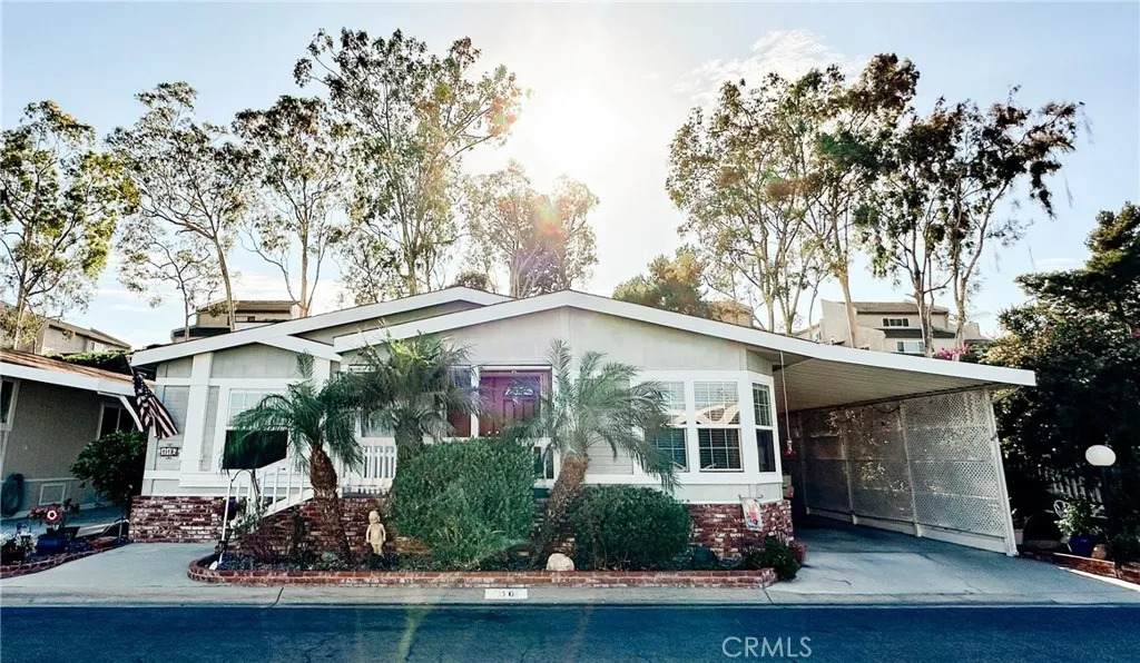 18601 Newland - Photo 1
