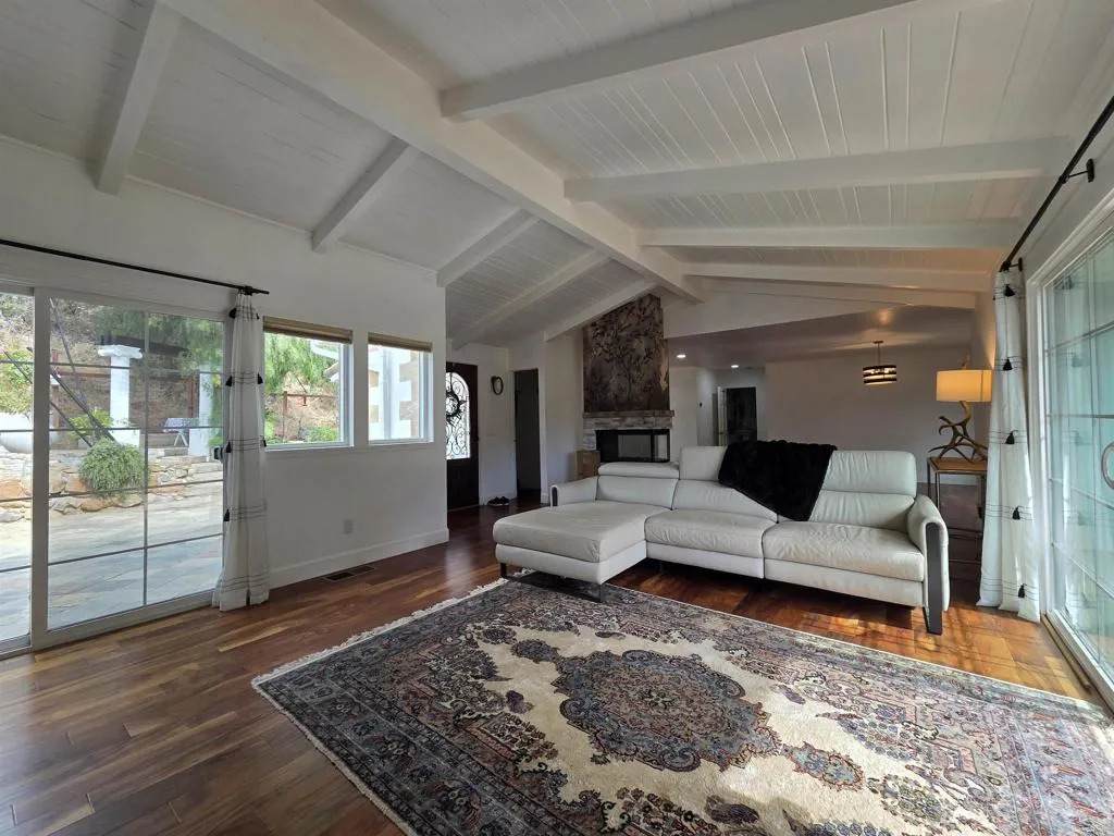 1165 Midway Dr - Photo 1