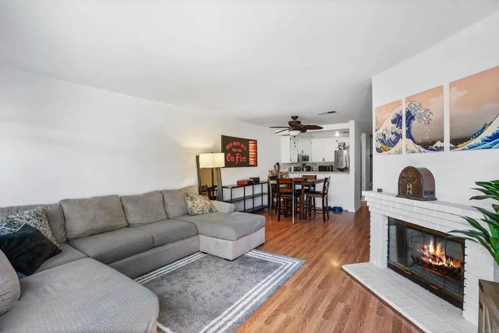 1465 Lexington Avenue - Photo 1