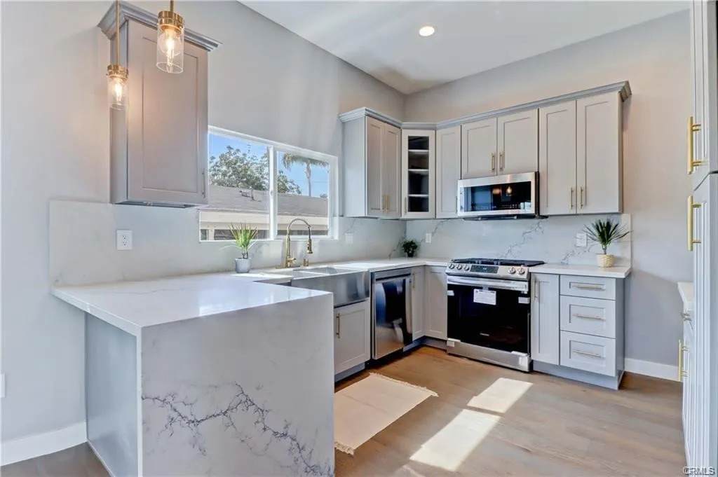 409 Olive Street - Photo 1