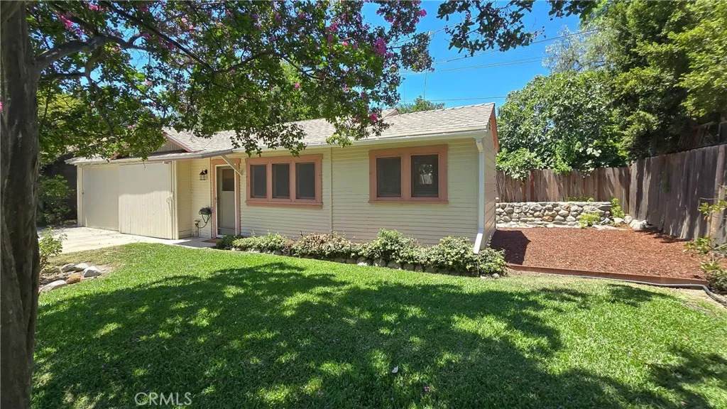 901 Indian Hill Boulevard - Photo 1