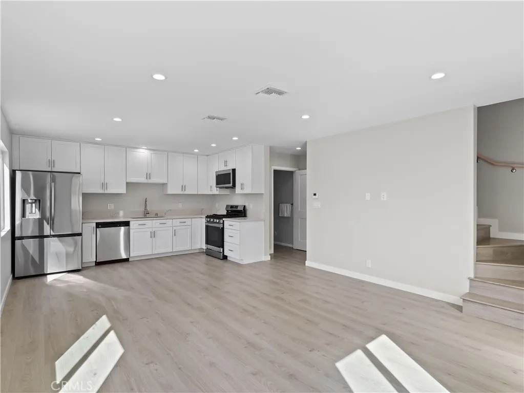 7318 Leescott Avenue - Photo 1