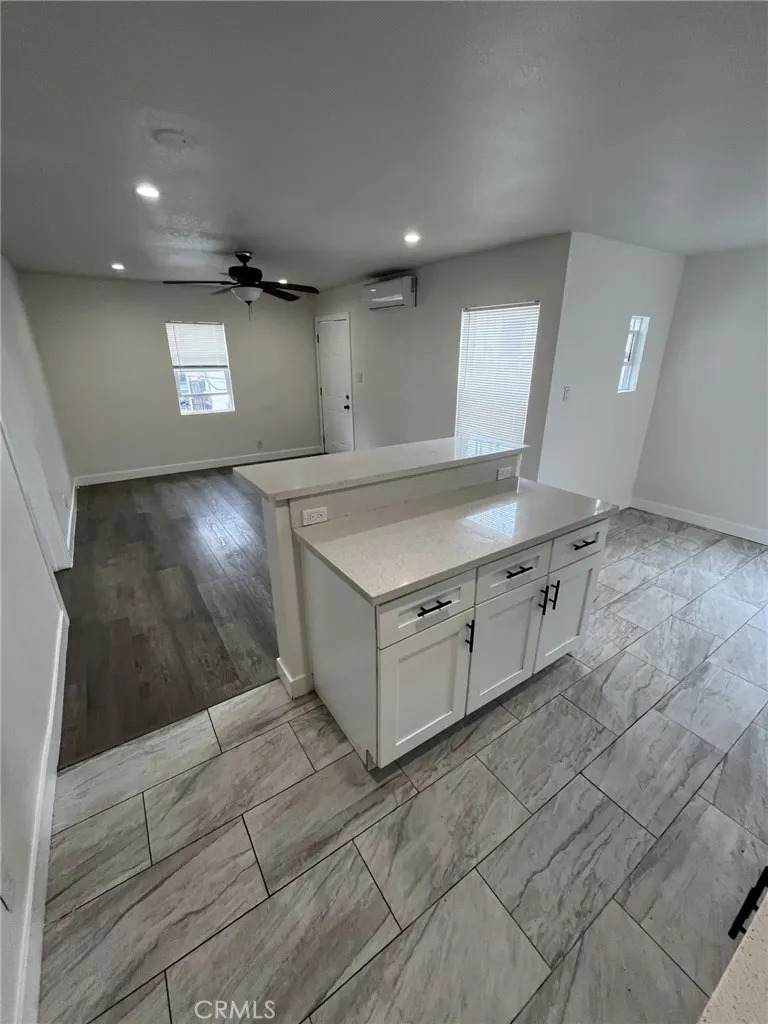 4516 Normandie - Photo 1