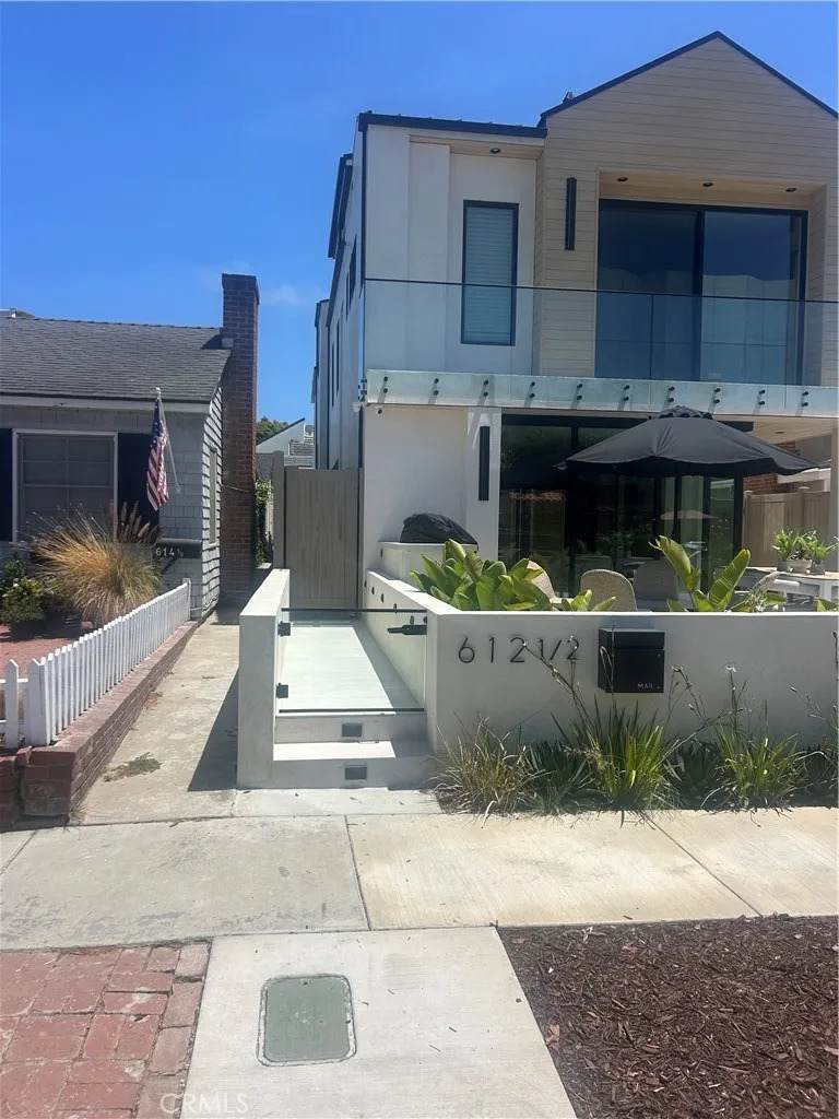 612 Begonia Avenue - Photo 1