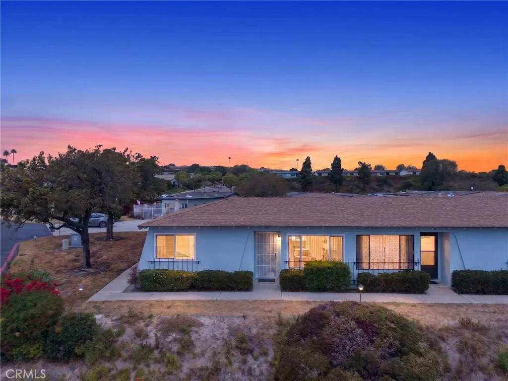 3839 Vista Campana - Photo 1