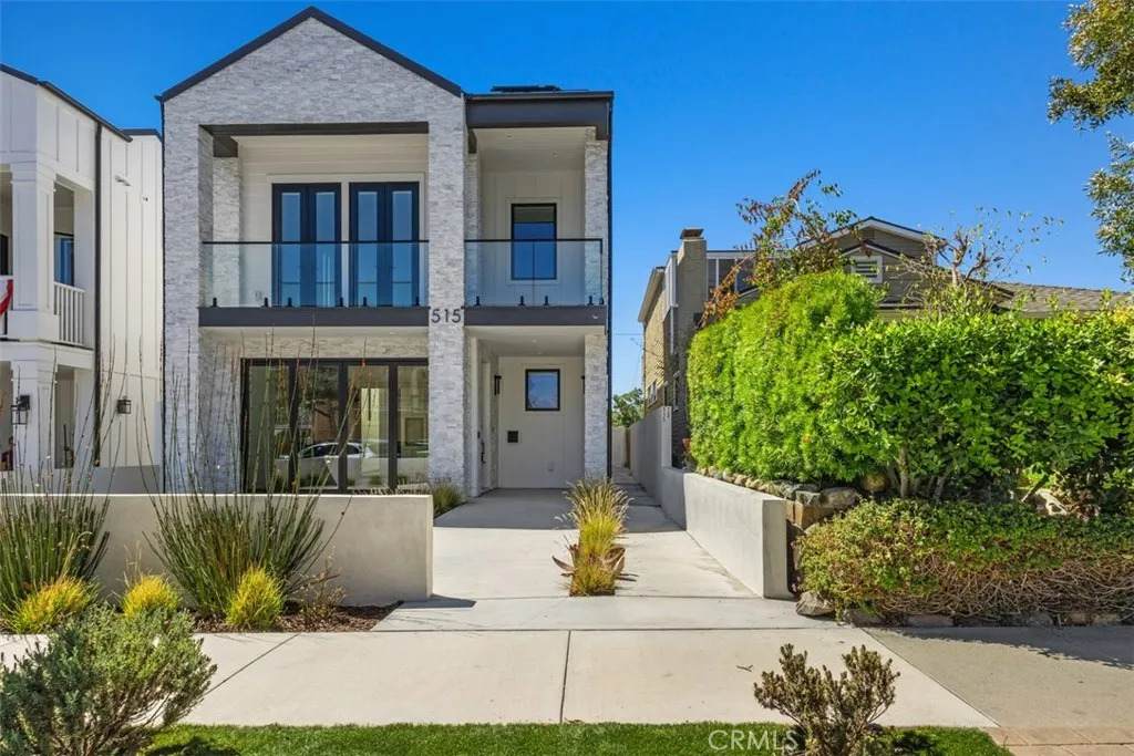 515 Jasmine Avenue - Photo 1