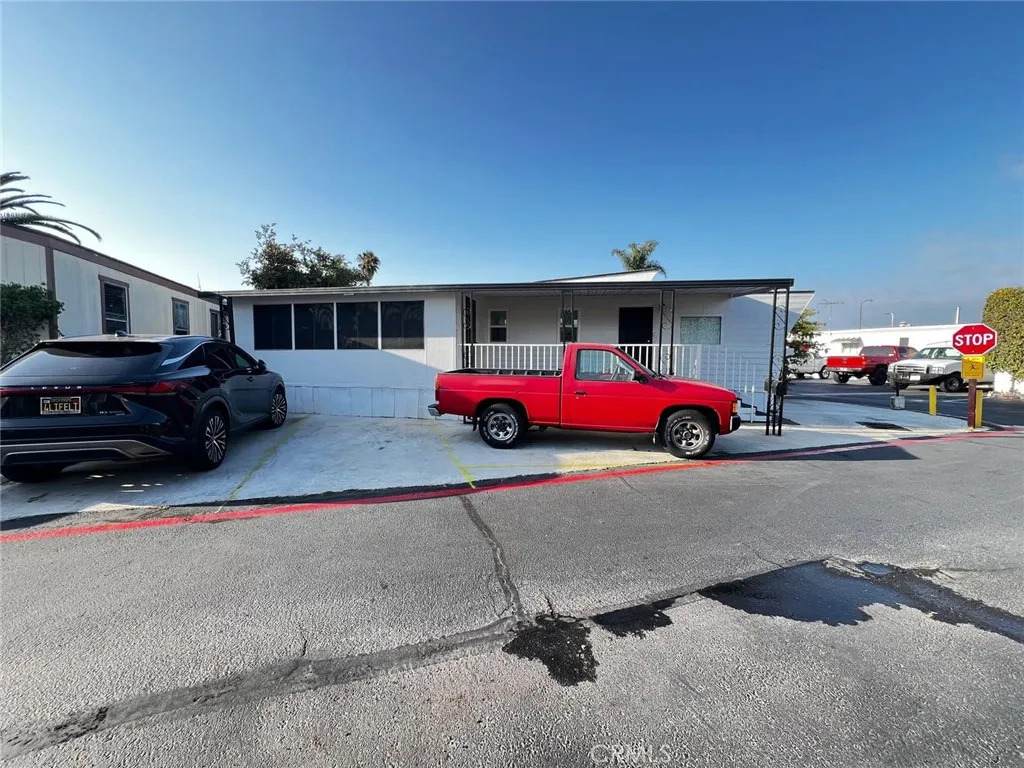 2191 Harbor - Photo 1