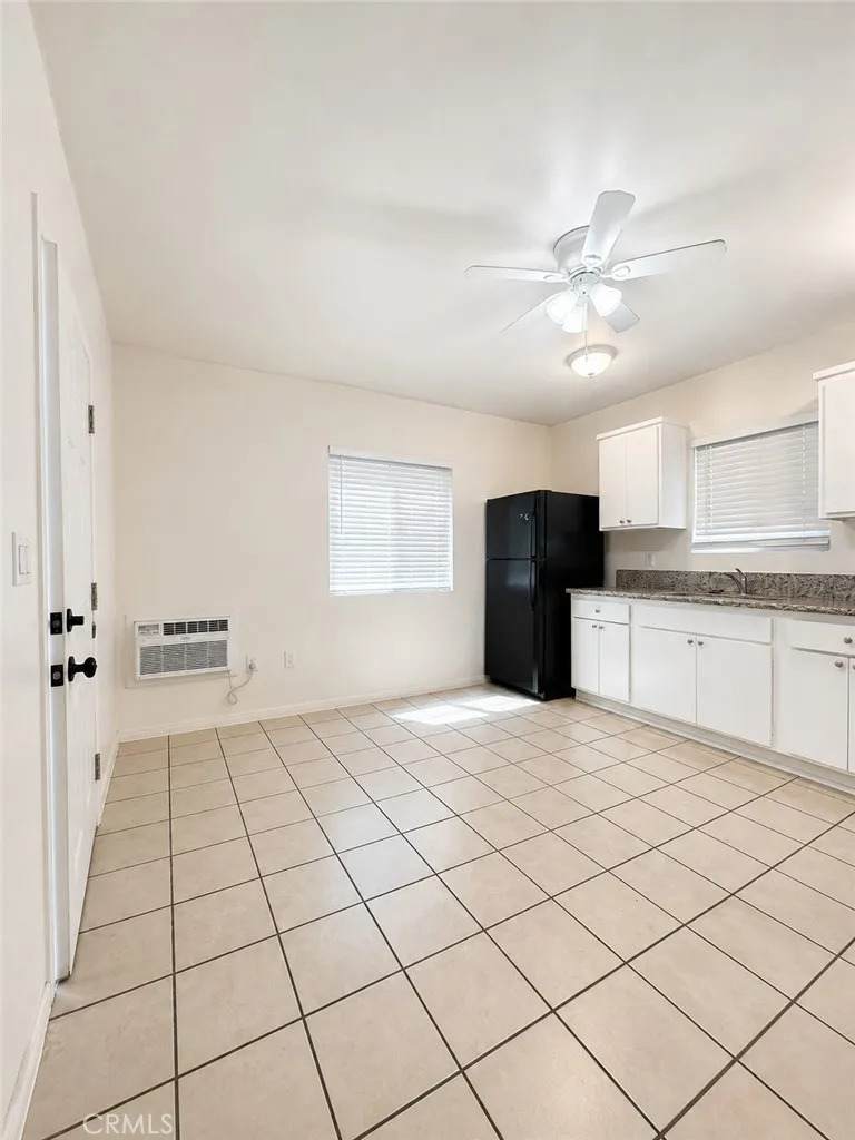 319 Hermosa Avenue - Photo 1
