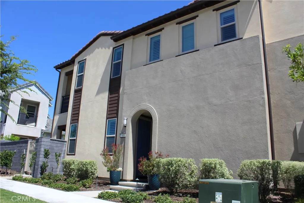 809 Sunrise - Photo 1