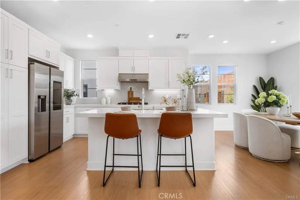 1221 Windmill - Photo 1