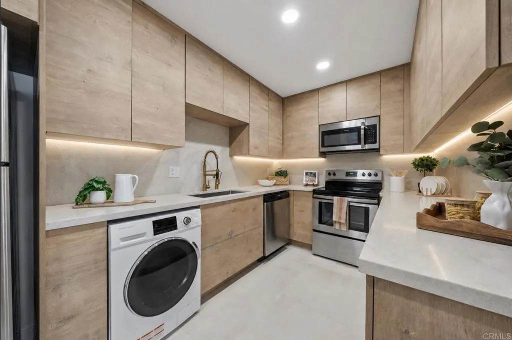 3431 Park Blv - Photo 1