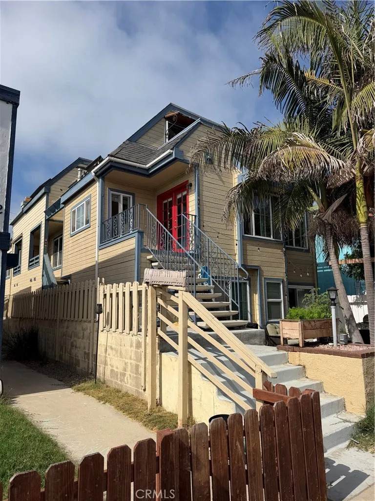 816 Isthmus Court - Photo 1