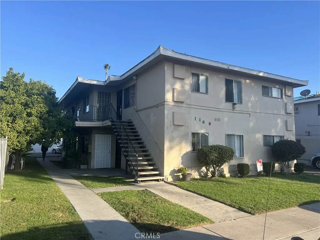 1168 Mayfair - Photo 1