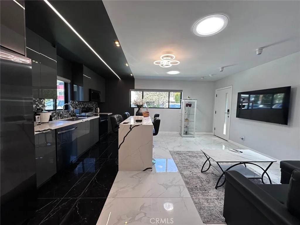 https://bt-photos.global.ssl.fastly.net/sandiego/orig_boomver_1_306785864-1.jpg