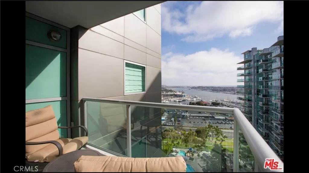 https://bt-photos.global.ssl.fastly.net/sandiego/orig_boomver_1_306786149-1.jpg