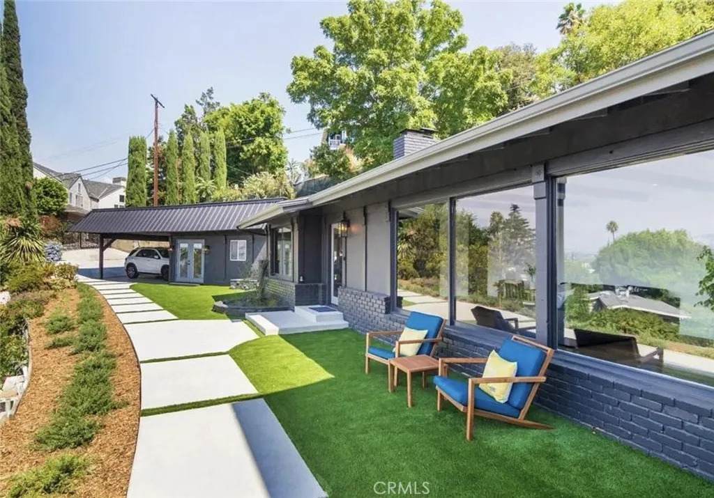3656 Sunswept Drive - Photo 1
