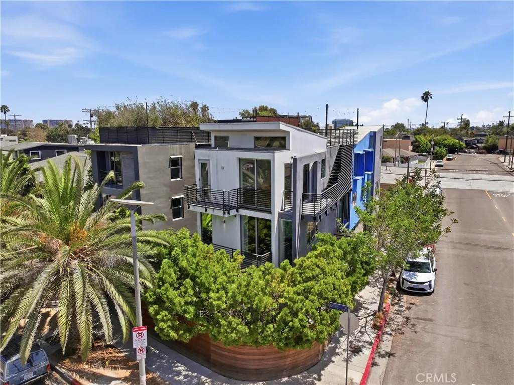 https://bt-photos.global.ssl.fastly.net/sandiego/orig_boomver_1_306787129-1.jpg
