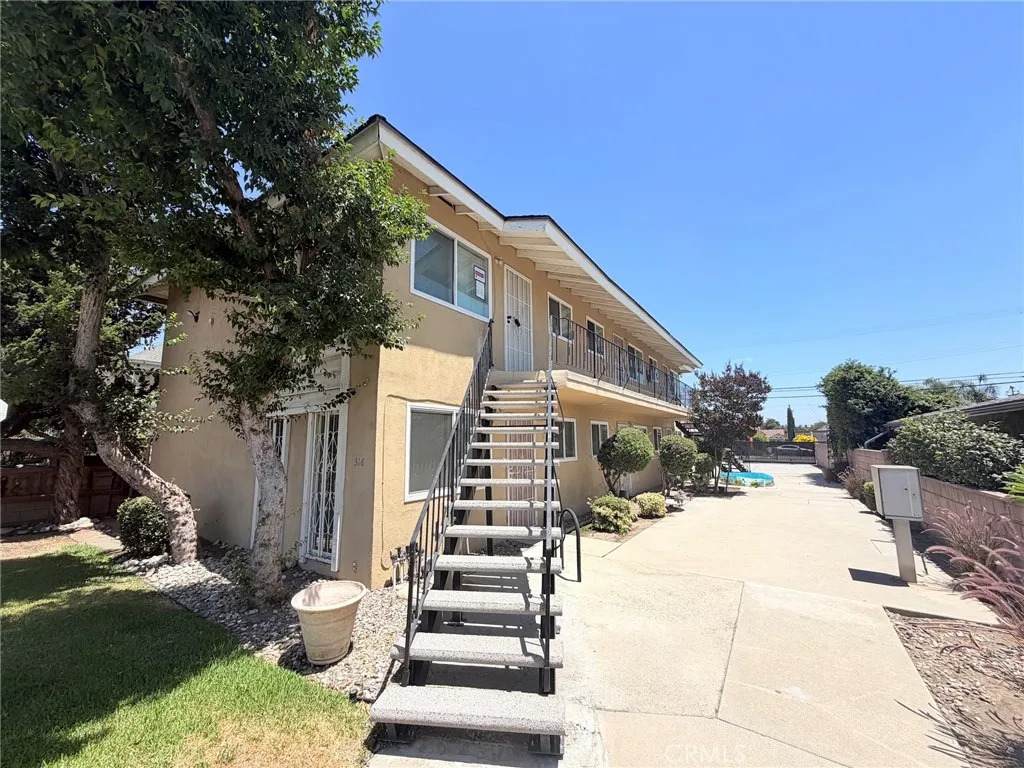 316 San Gabriel Avenue - Photo 1