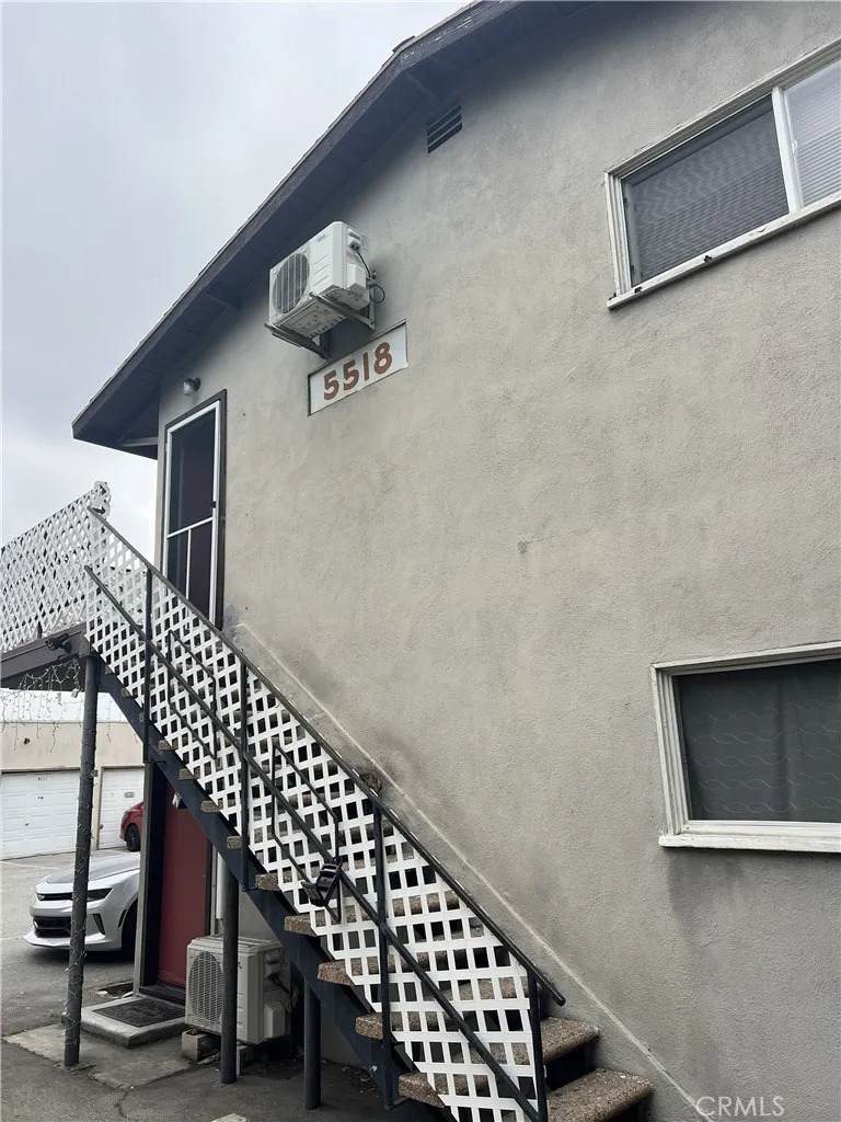 5518 Rosemead Boulevard - Photo 1
