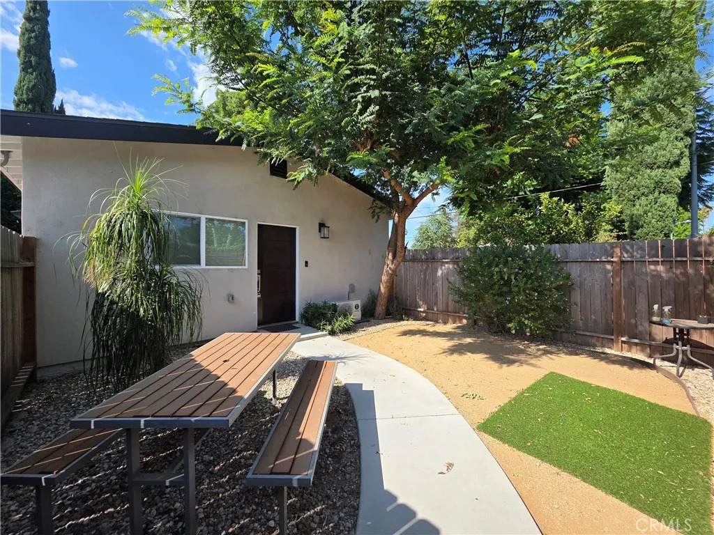 6956 Glade - Photo 1