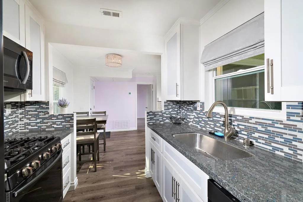 10868 Aderman Avenue - Photo 1