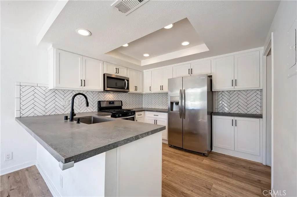 25 Clover Lane - Photo 1